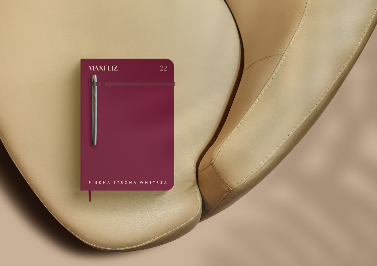 Projekt kalendarza dla salonów wyposażenia wnętrz Maxfliz. Projektant Hubert Wawrzkowicz.